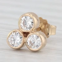 /public/photos/live/Three Stone Round Moissanite Diamond Stud Earrings 782 (4).webp